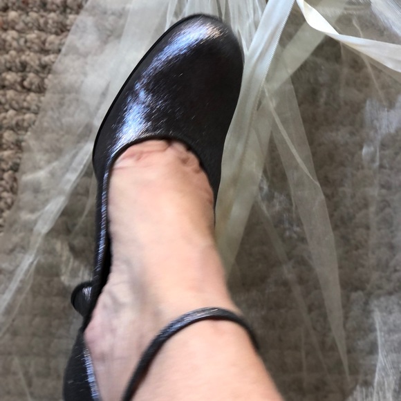 DOLCE & GABBANA Pewter Silver Glitter Heels! Magnificent! NWOT/ Made in Italy. - Picture 16 of 16